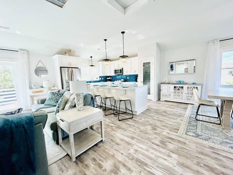 Dining room.