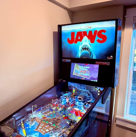 New! Jaws pinball