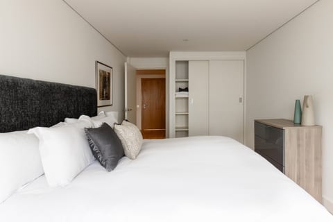 3 Bedroom serviced Apartment Marylebone Lane