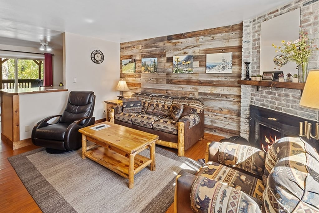 Château Rouge 213 ~ Grizzly Peak Getaway