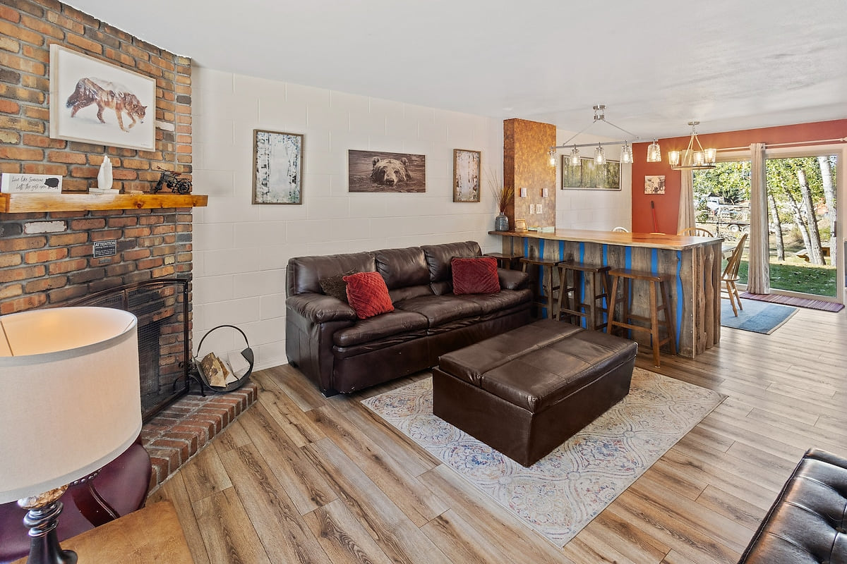 Château Rouge 212 ~ Lazy M Lodge