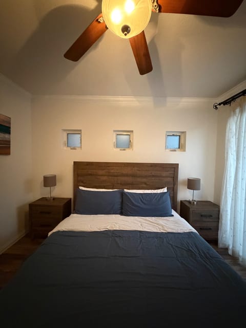 Coastal 3 BR, Walk to beach, Coaster & dining