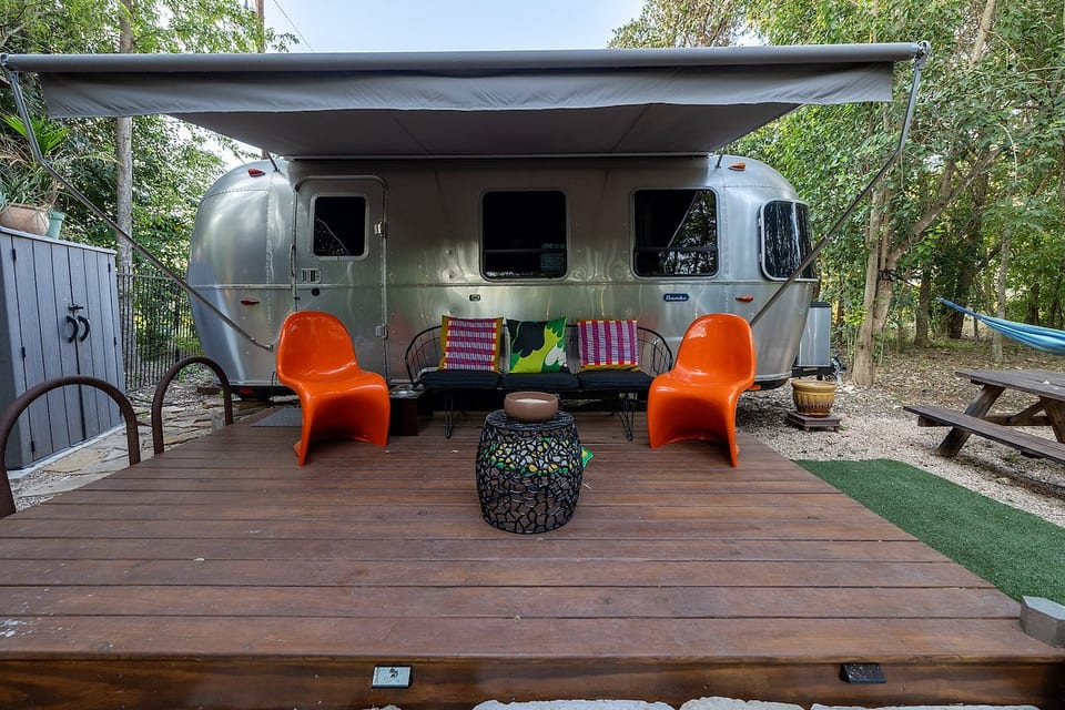 Modern Bambi Retreat * Gated & Shaded Parking image 1