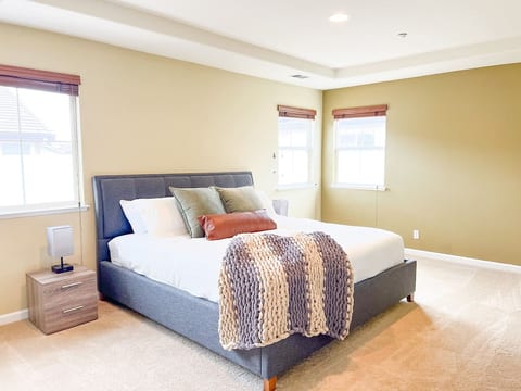 3Bed 2.5Ba Home Close to Silicon Valley