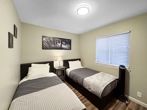 Cute two bedroom home in fantastic location!