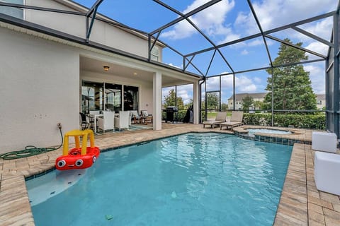 Disney Magic | Game Room | Pool | 3 Kings | Slide