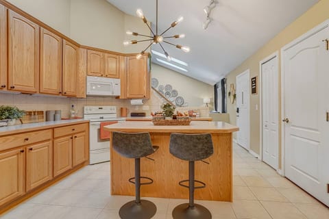 Family 4BR Near Parks | Garage + Fenced Yard