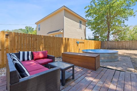 Bright Renovated ATX Home w/ Yard + Cowboy Pool