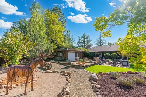OM Sweet Home w/ Hot Tub, Fire Pit + Addt'l Casita