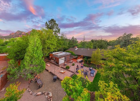 OM Sweet Home w/ Hot Tub, Fire Pit + Addt'l Casita