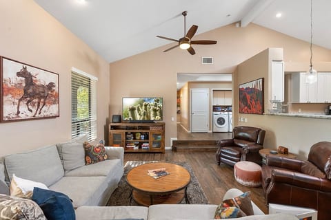 OM Sweet Home w/ Hot Tub, Fire Pit + Addt'l Casita