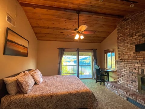 4BR Shasta Lake Zen House + Game Room, BBQ & Deck image 2