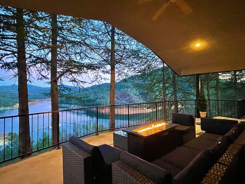 Your Holiday Zen Paradise with Stunning Lakeviews image 5