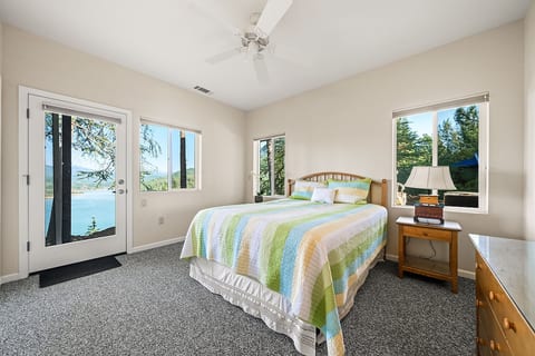 Your Holiday Zen Paradise with Stunning Lakeviews image 3