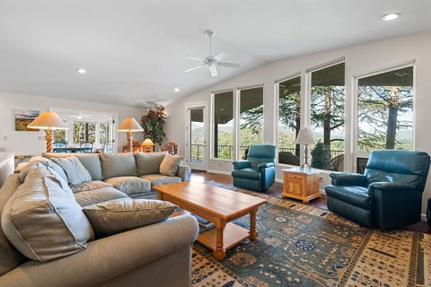 Your Holiday Zen Paradise with Stunning Lakeviews image 2