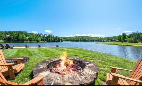 Rhododendron Ridge Retreat at Sweetgrass Lake image 4
