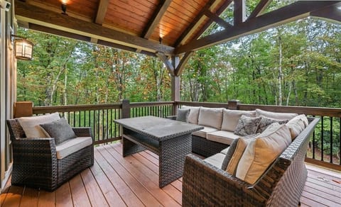 Rhododendron Ridge Retreat at Sweetgrass Lake image 5