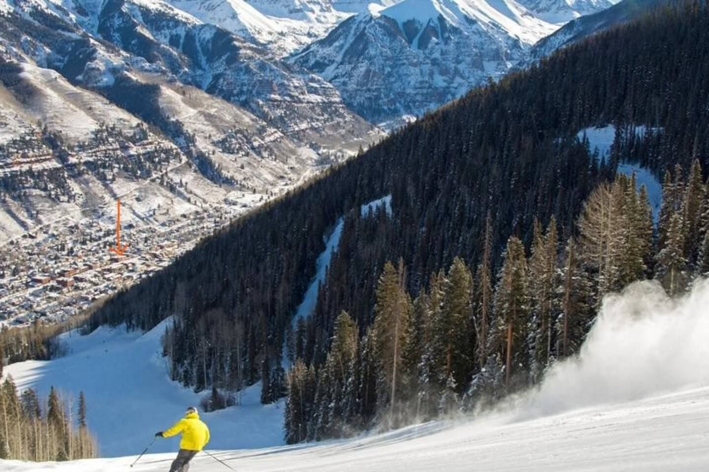 Walk to ski lifts or ride the free town bus to the ski lift!