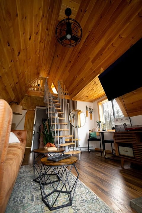 A-Frame on Pudding Hill | Hot Tub + Outdoor Shower