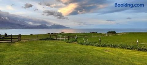 3BR | Decks | Wi-Fi | Quiet | Modern - Holiday Home