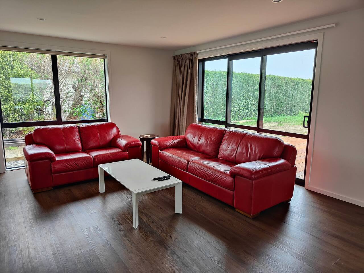 Lounge - super comfy leather couches