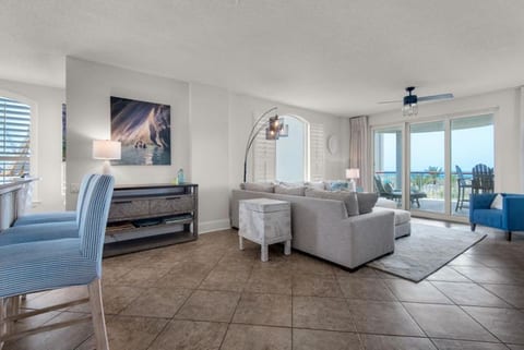Peace By the Sea, Navarre