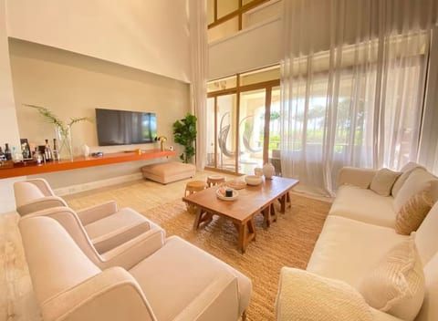 3-Bedroom Luxury Apartment Dye Fore view with Maid