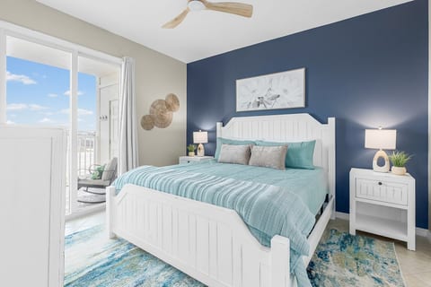 Master Bedroom w/ King Bed