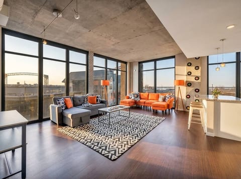 Lake + River view + Balcony + 2 Free Parking + Gym