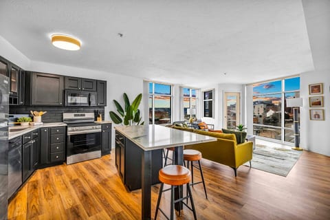 City View + Modern + Balcony + Parking + Gym