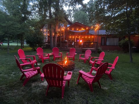 Unwind on the deck under the cafe lights or around the fire pit.