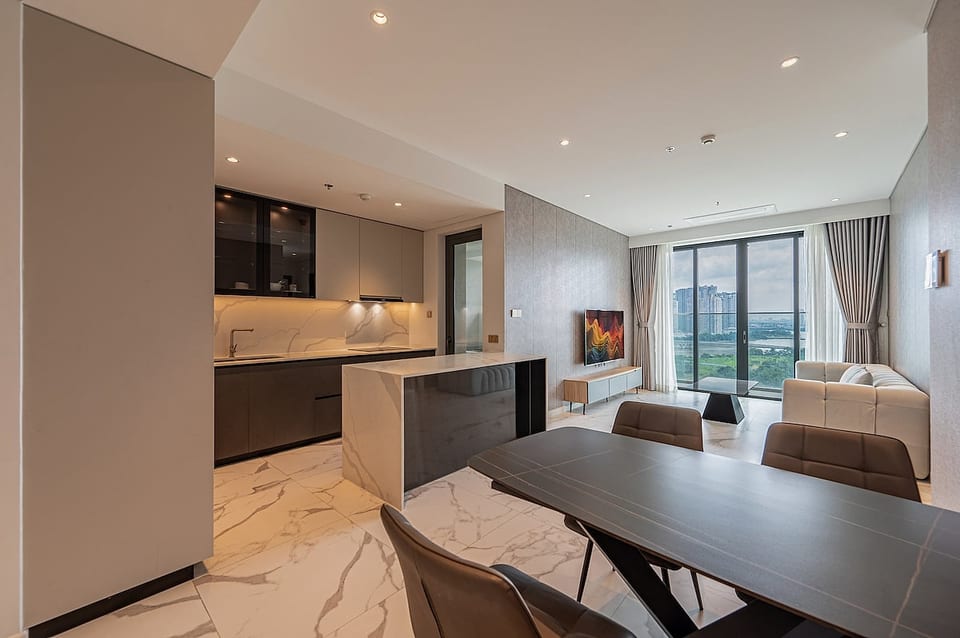 The Crest | CBD | Amazing City & River View image 3