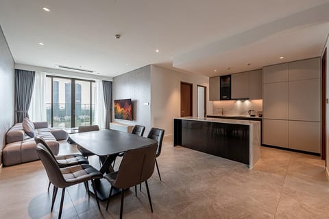 Saigon | The Metropole Luxury by KayStay