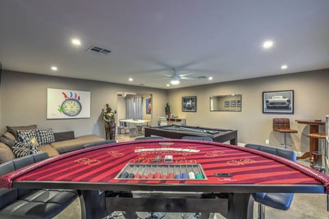 1.8 Miles from the Strip! Private Pool, Game Room!