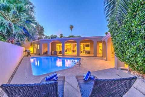 Vintage Vegas Estate! Unique & Gorgeous!