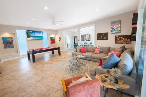 Vintage Vegas Estate! Unique & Gorgeous!