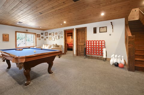🏔️ Luxury Duck Creek Cabin Retreat | Spa, Fire Pit, Game Room
