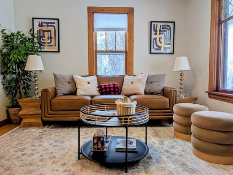 Elegant Linden Hills Home | Family-Friendly image 2