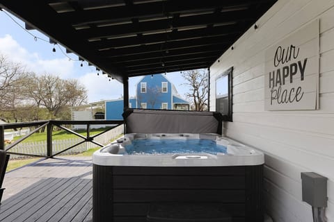 Brand new hot tub to soak away the stress from your daily life.