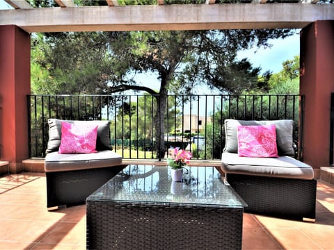 VILLA en Zona residencial tranquila con piscina privada ideal para familias - W