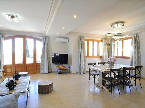 LAS COLUMNAS- Chalet al lado de la playa, wifi , piscina y bbq. Todos los publi