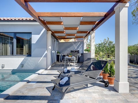 Villa Sunny Home