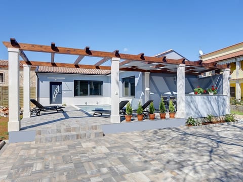 Villa Sunny Home