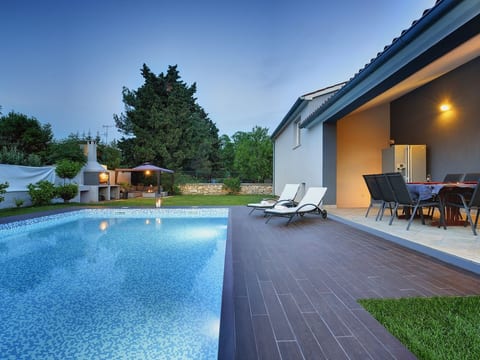 Villa Entini