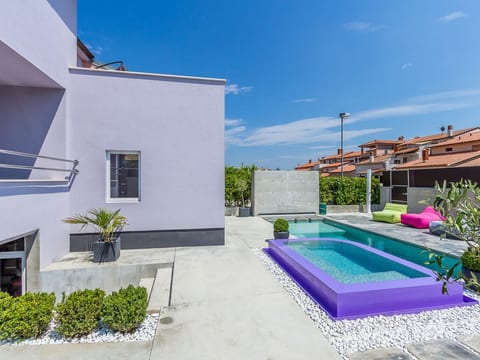 Casa Moderna