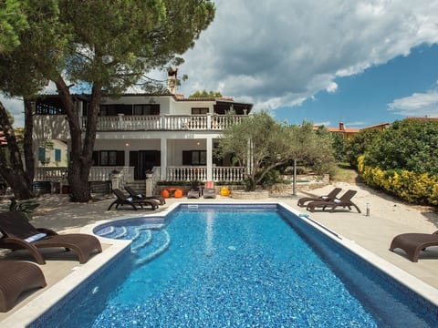 Villa Mima