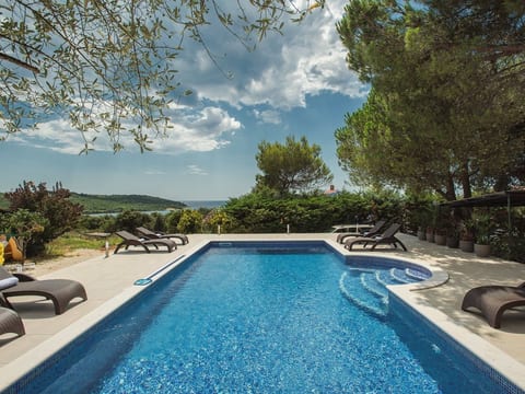 Villa Mima