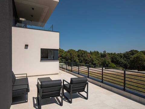 Cube Box House