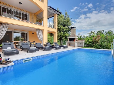Villa Ari