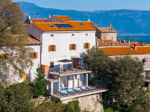 House Horizon